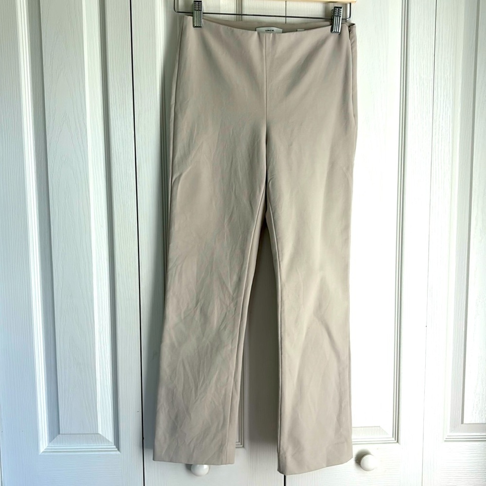 Vince Ponte Pant. Size Small. Pull on zip side.